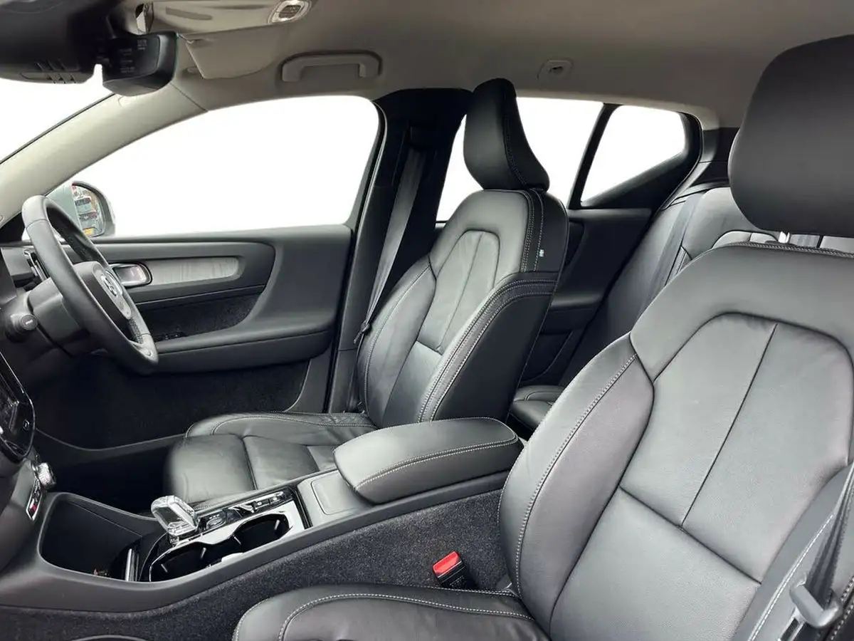 2021-volvo-xc40-20-b4-inscription-pro-194bhp-auto-big-7