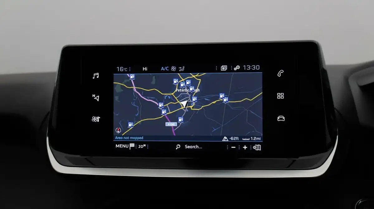 2023-peugeot-208-12-puretech-allure-premium-130ps-eat8-big-11