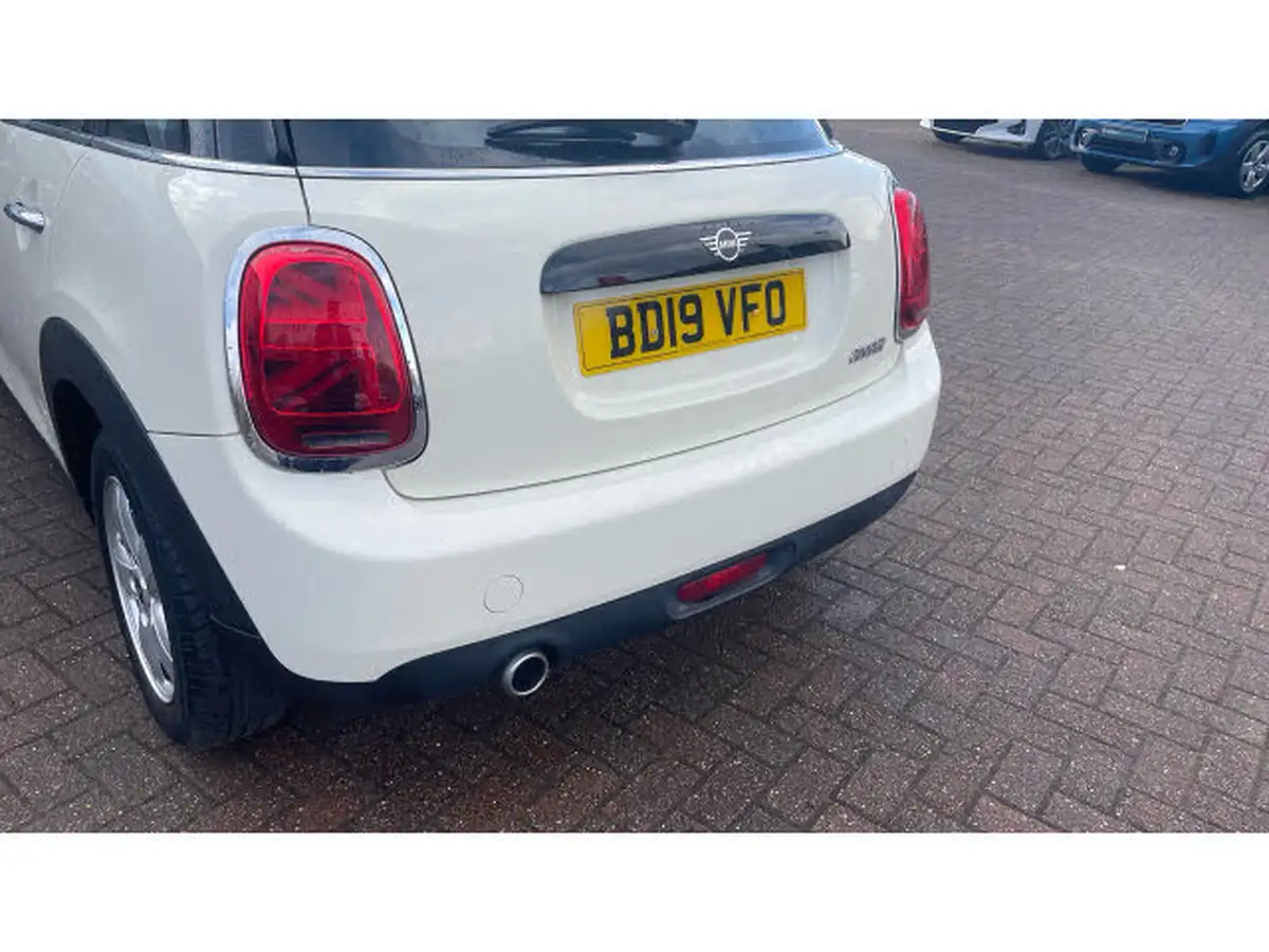 2019-mini-cooper-15-cooper-classic-hatchback-5d-auto-big-41