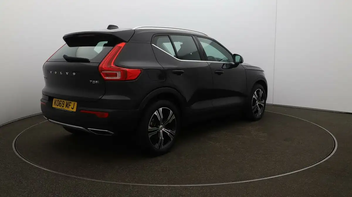 2020-volvo-xc40-15-t5-inscription-twin-engine-big-7