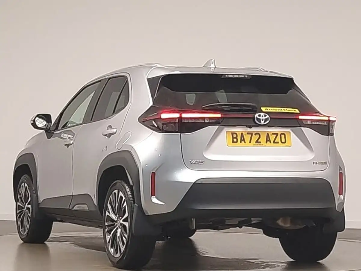 2022-toyota-yaris-cross-15-vvt-i-excel-awd-i-big-1