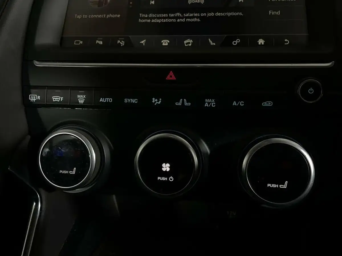 2019-jaguar-e-pace-20-i4-se-200ps-big-24