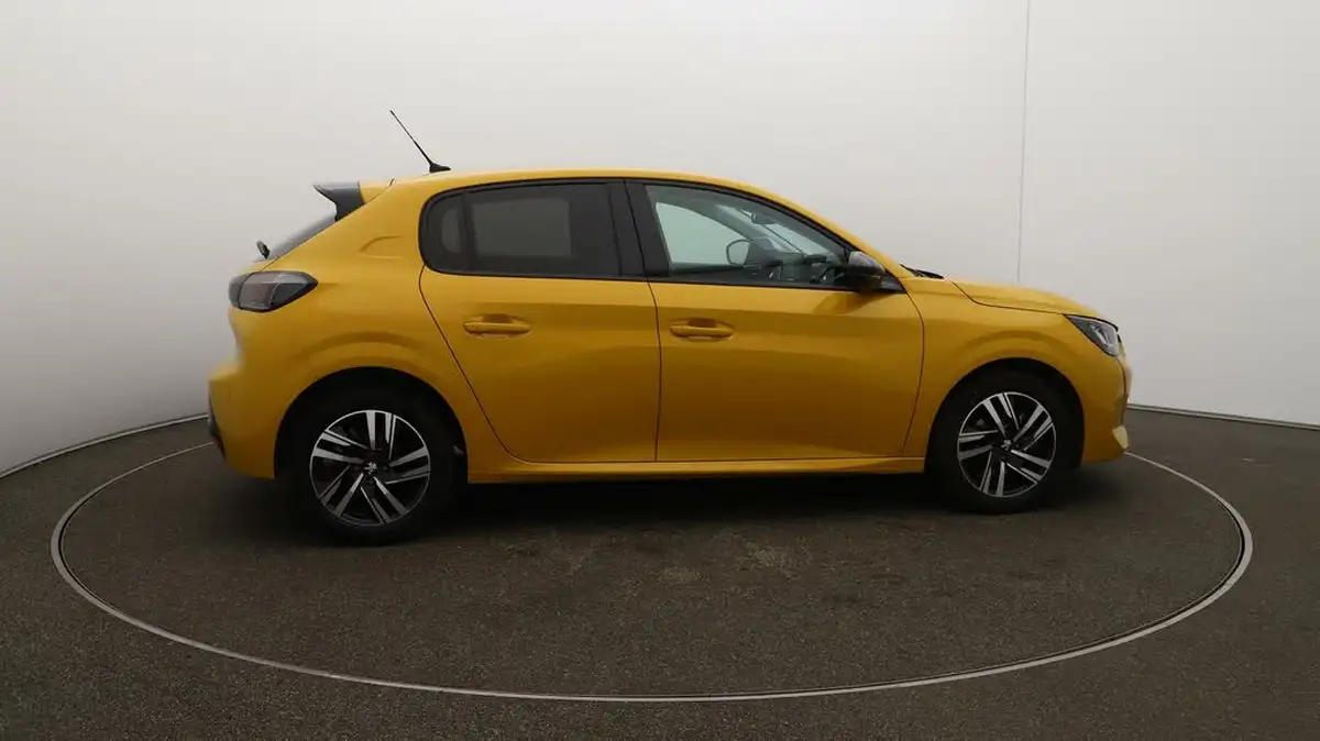 2023-peugeot-208-12-puretech-allure-premium-100ps-eat8-big-8