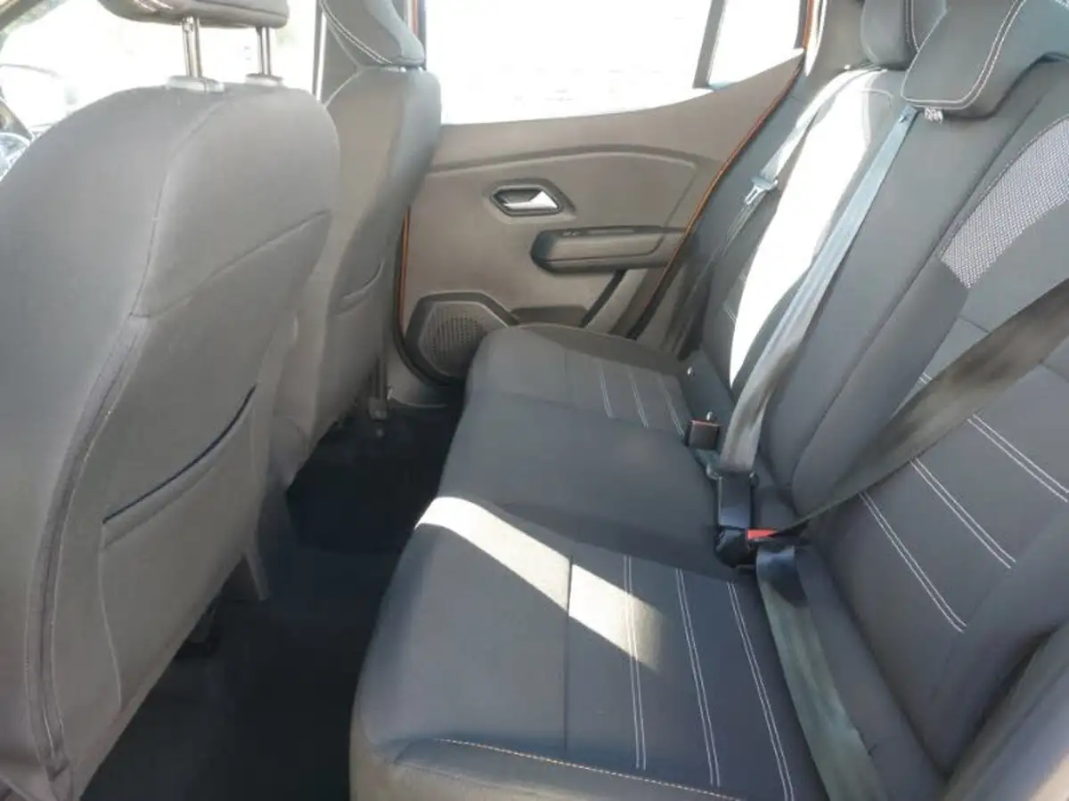 2022-dacia-sandero-stepway-10-tce-comfort-100bhp-bi-fuel-big-5