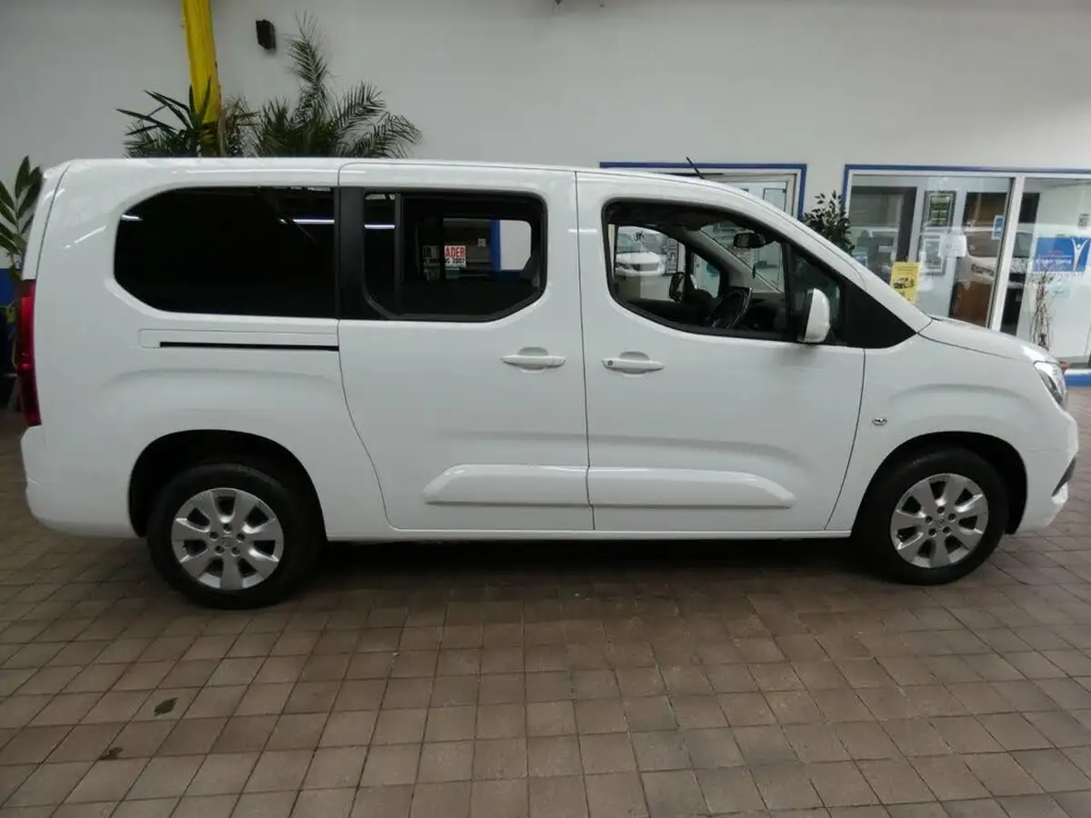 2021-vauxhall-combo-life-15-se-xl-100ps-big-34