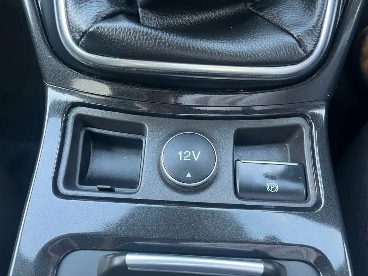 2017-ford-kuga-20tdci-st-line-180ps-awd-ss-big-28