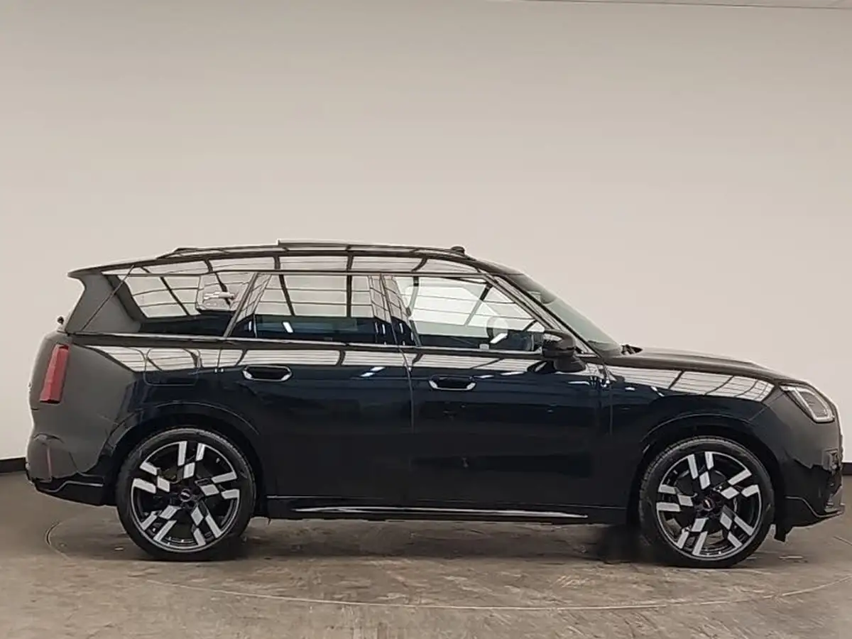 2024-mini-countryman-e-cooper-se-sport-big-2