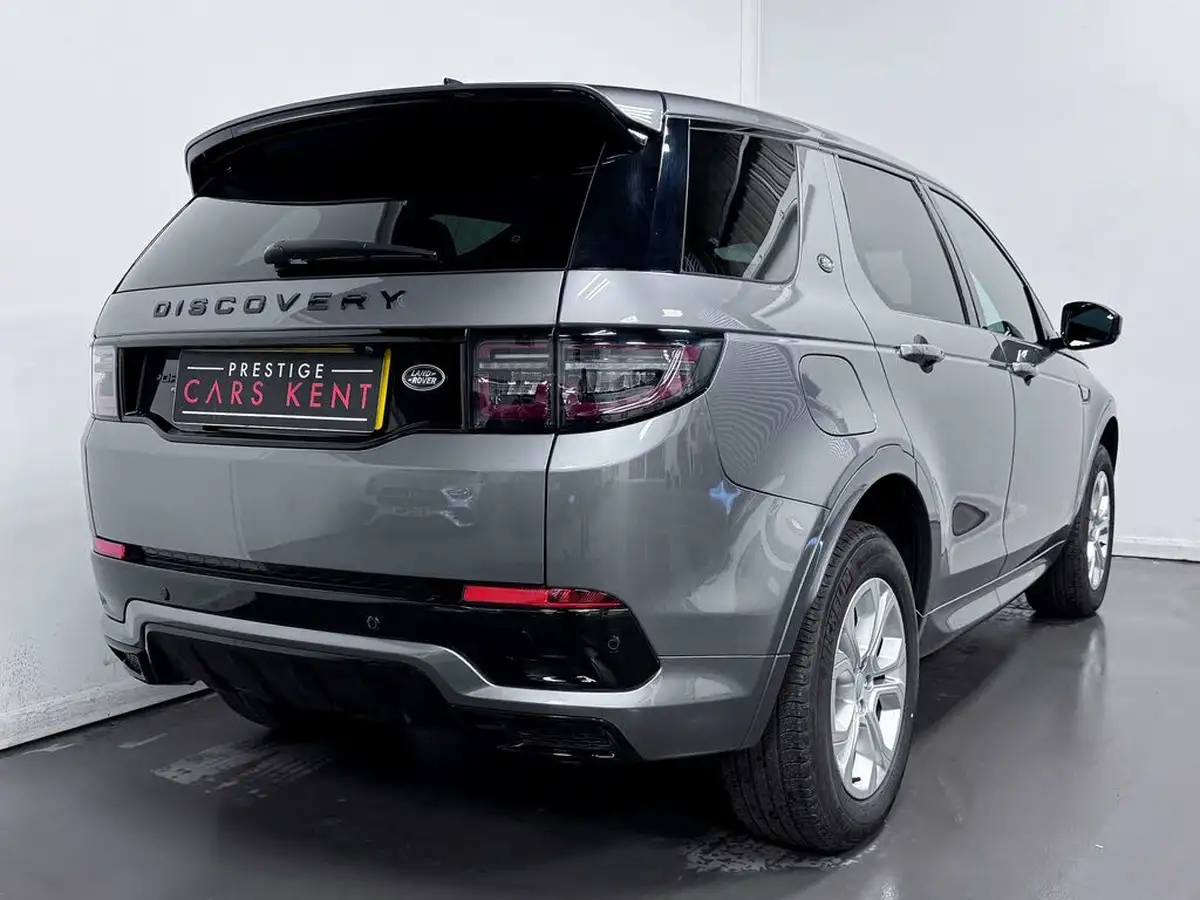 2022-land-rover-discovery-sport-15-p300e-r-dynamic-hse-big-15