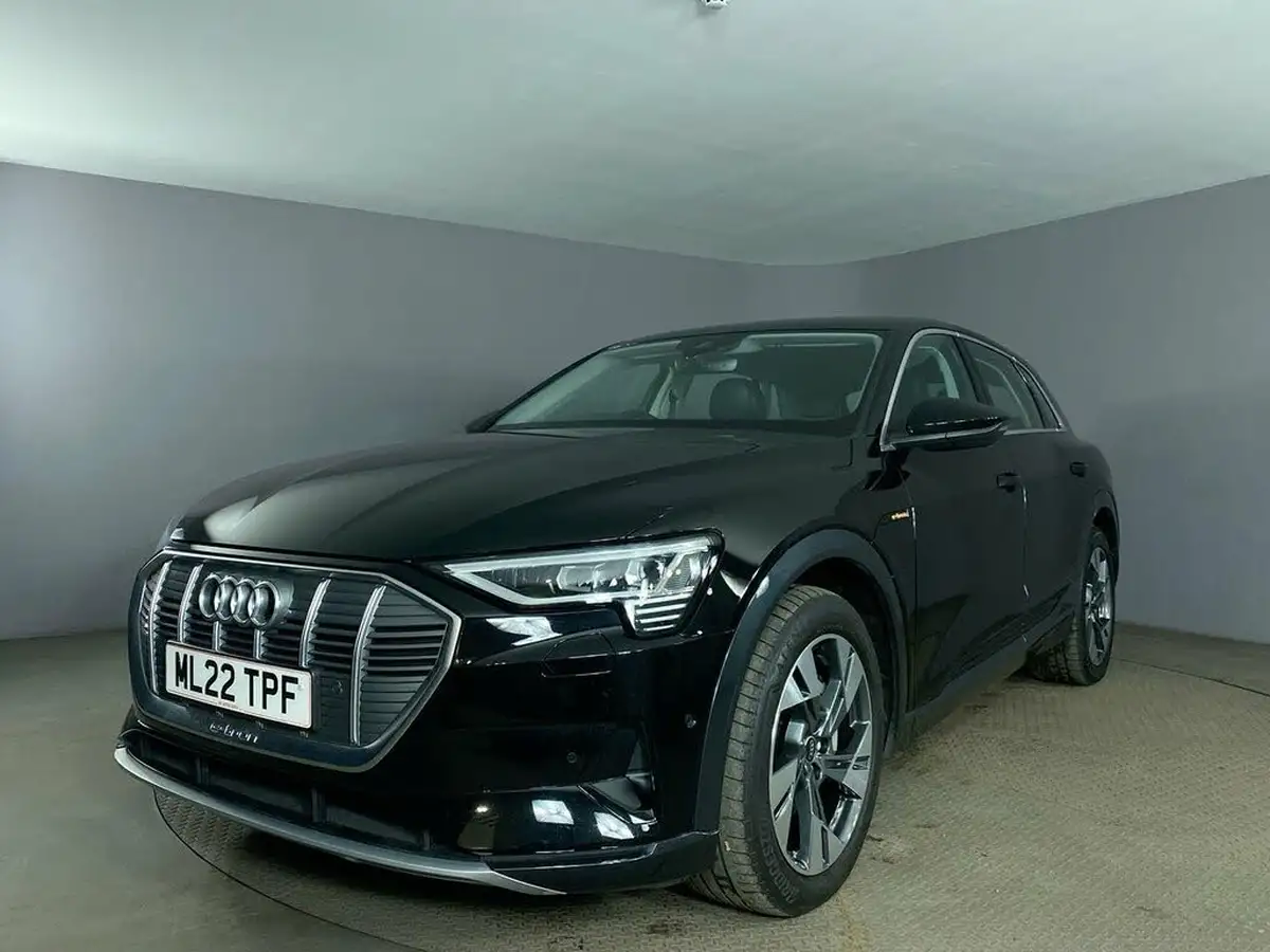 2022-audi-e-tron-55e-sport-station-wagon-big-3