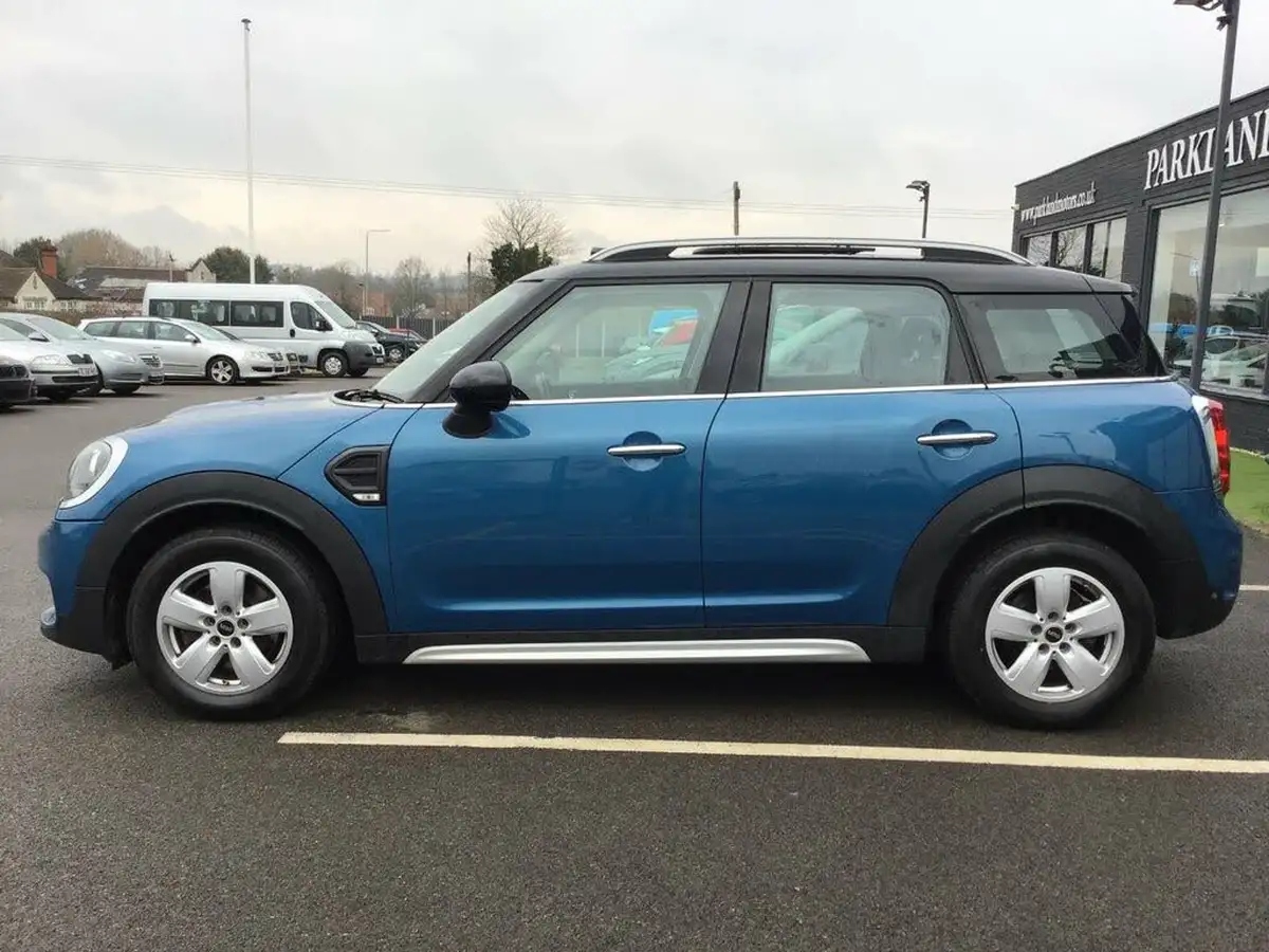 2017-mini-countryman-15-cooper-ss-auto-big-3