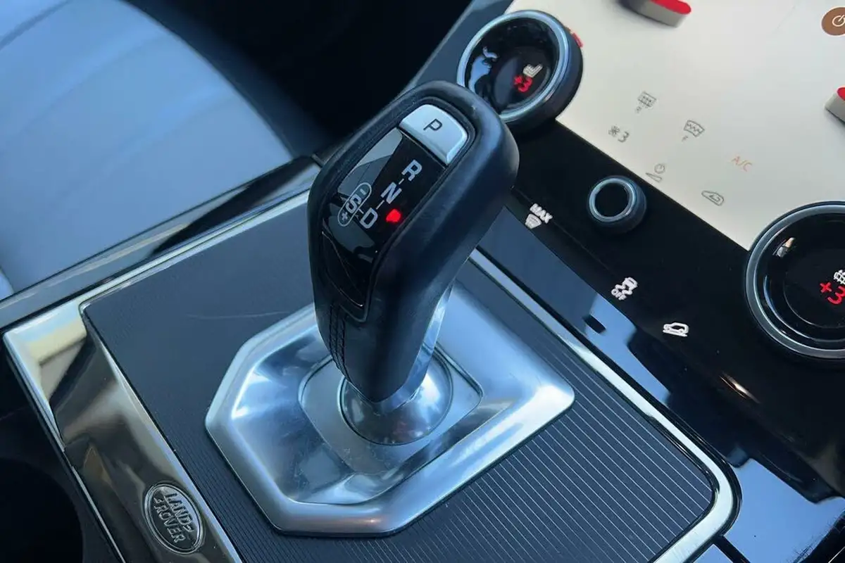 2021-land-rover-range-rover-evoque-20-d200-r-dynamic-se-big-24