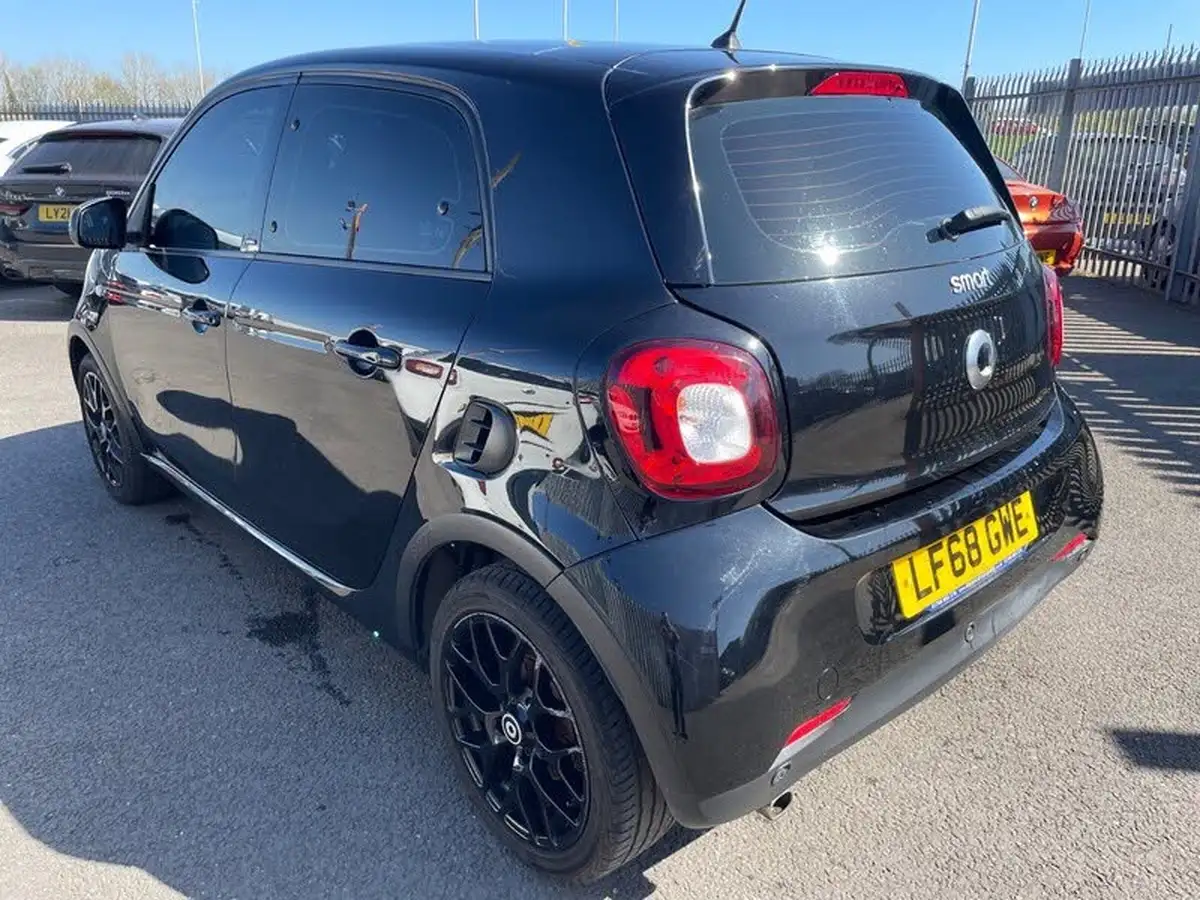 2018-smart-forfour-10-prime-sport-premium-twinamic-big-8