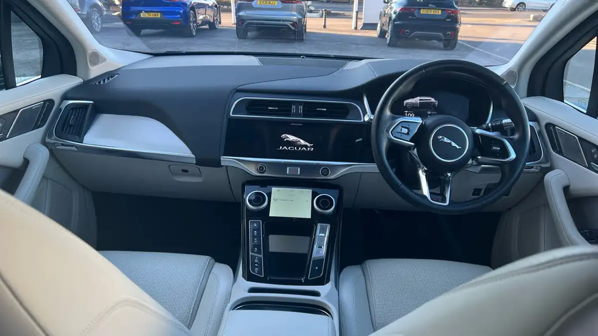 2019-jaguar-i-pace-ev400-se-big-8