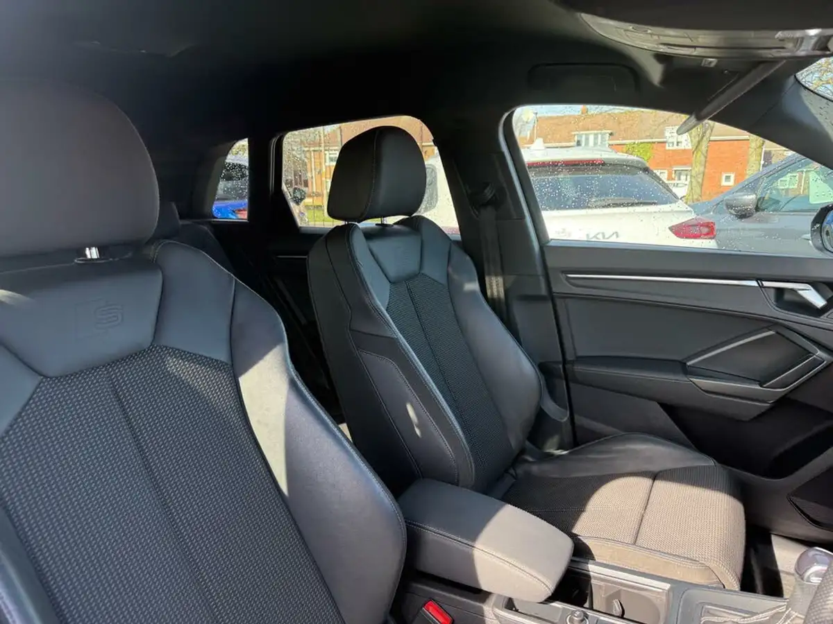 2021-audi-q3-15-35-tfsi-black-edition-codcomfort-sound-pack-station-wagon-big-23