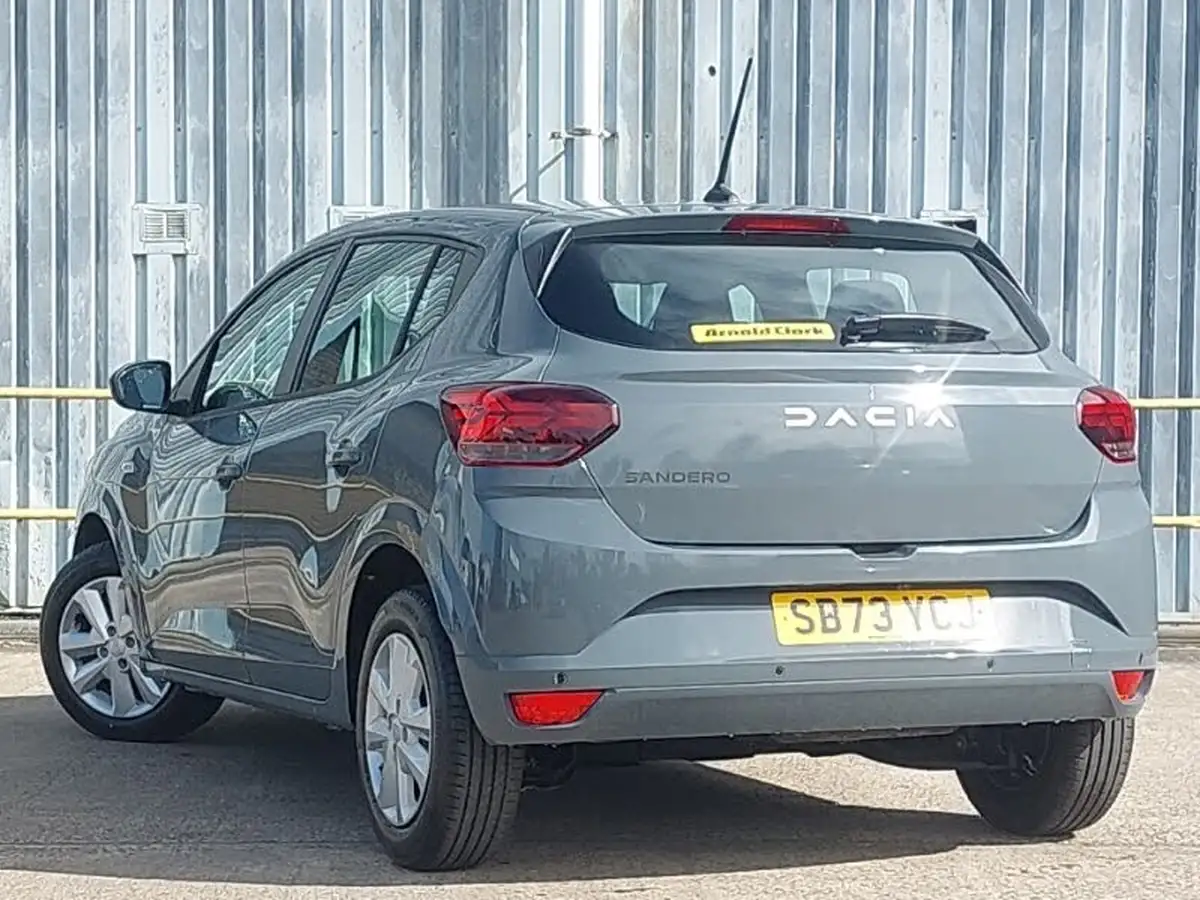 2023-dacia-sandero-10-tce-expression-90bhp-big-1