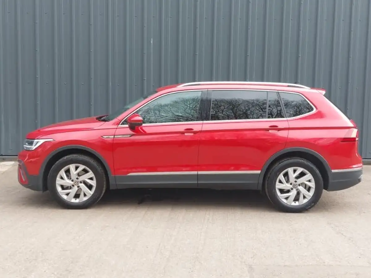 2023-volkswagen-tiguan-allspace-15-tsi-life-big-3