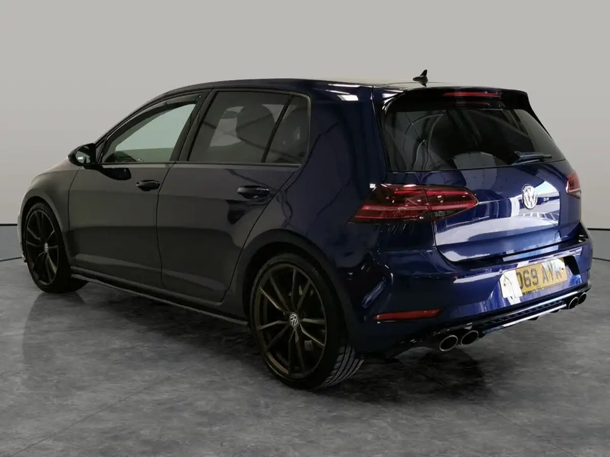 2019-volkswagen-golf-20-tsi-r-300ps-hatchback-5d-dsg-big-9