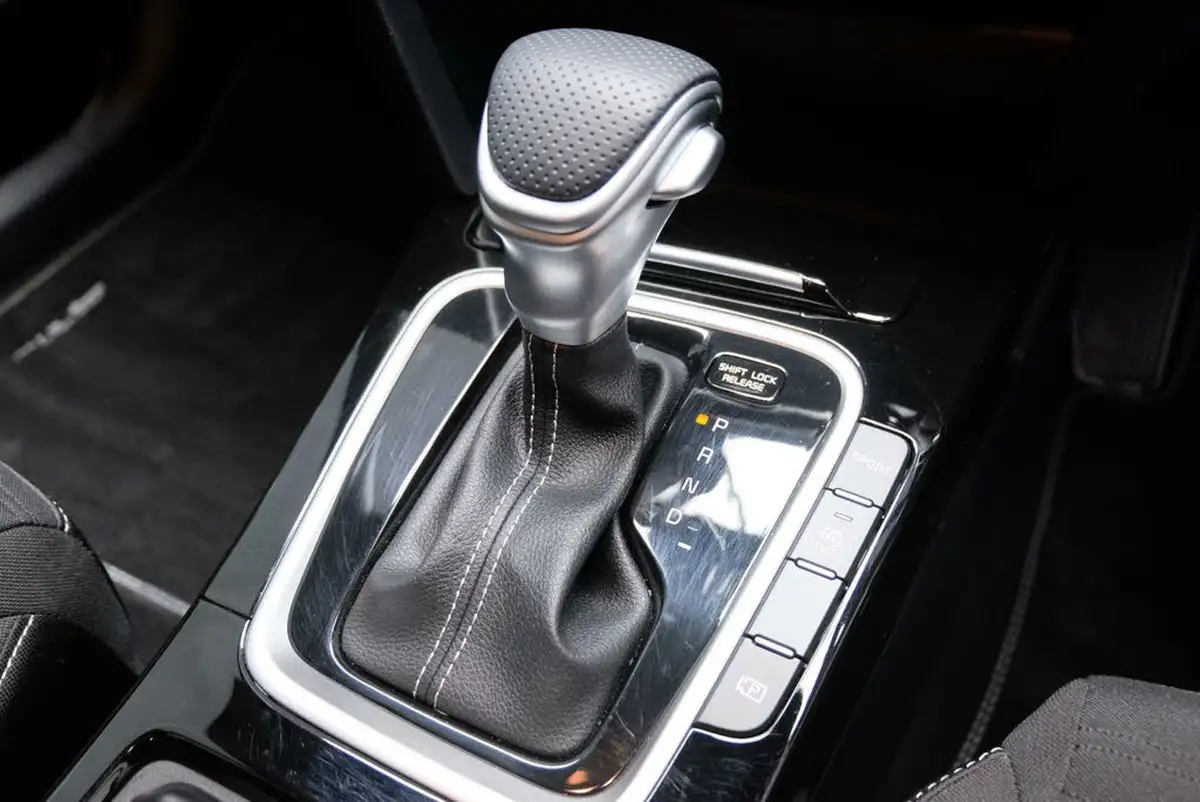 2024-kia-xceed-15-t-gdi-gt-line-138bhp-dct-big-21