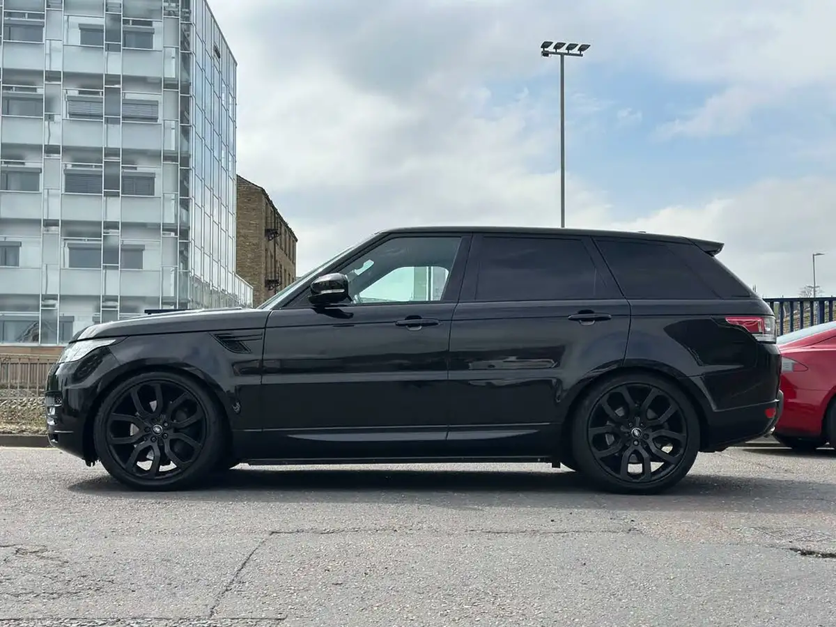 2017-land-rover-range-rover-sport-30-sd-v6-hse-306ps-big-8