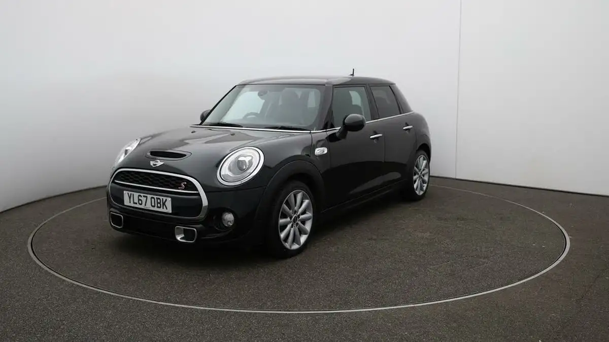 2017-mini-cooper-20-cooper-s-ss-hatchback-5d-sport-auto-big-35