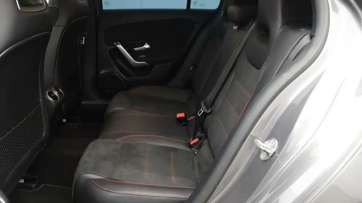 2018-mercedes-benz-a-class-13-a200-amg-line-ss-hatchback-5d-7g-dct-big-16