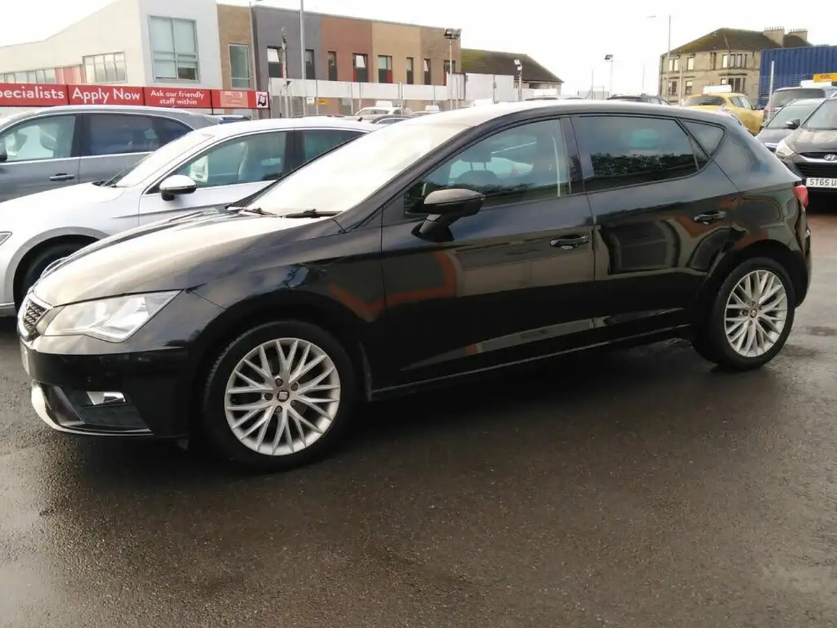 2019-seat-leon-16tdi-se-dynamic-ss-hatchback-big-7