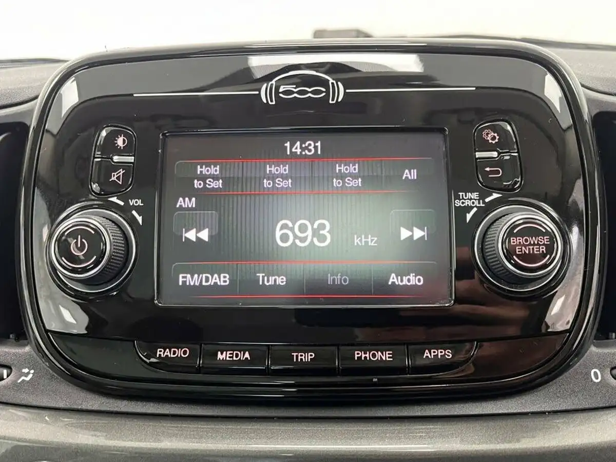2018-fiat-500-12-lounge-big-17