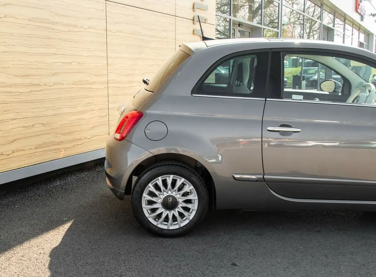 2019-fiat-500-12-lounge-big-7