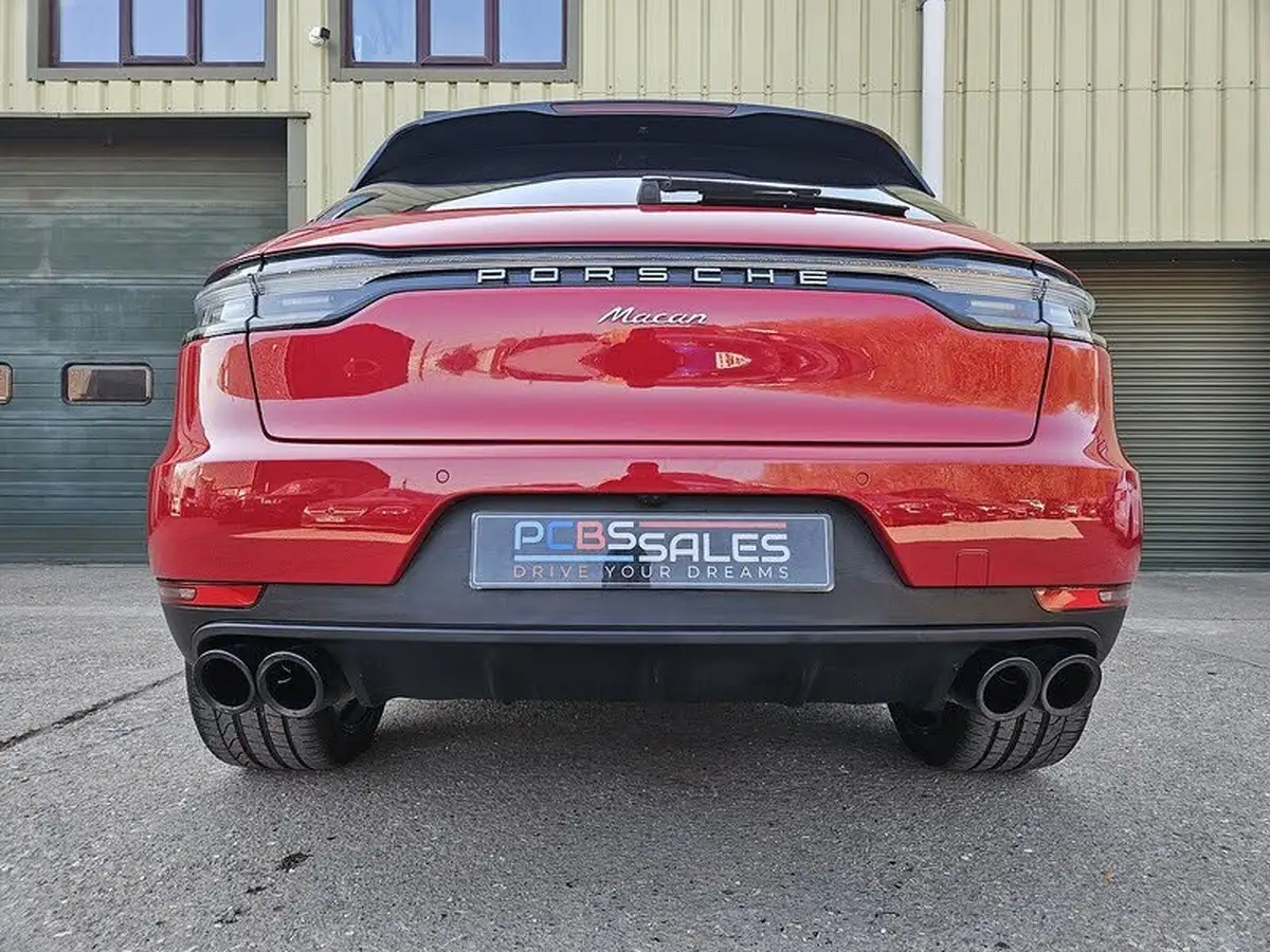 2018-porsche-macan-big-6