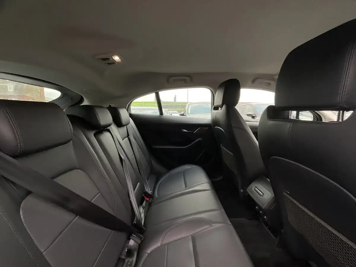 2020-jaguar-i-pace-ev400-s-big-11