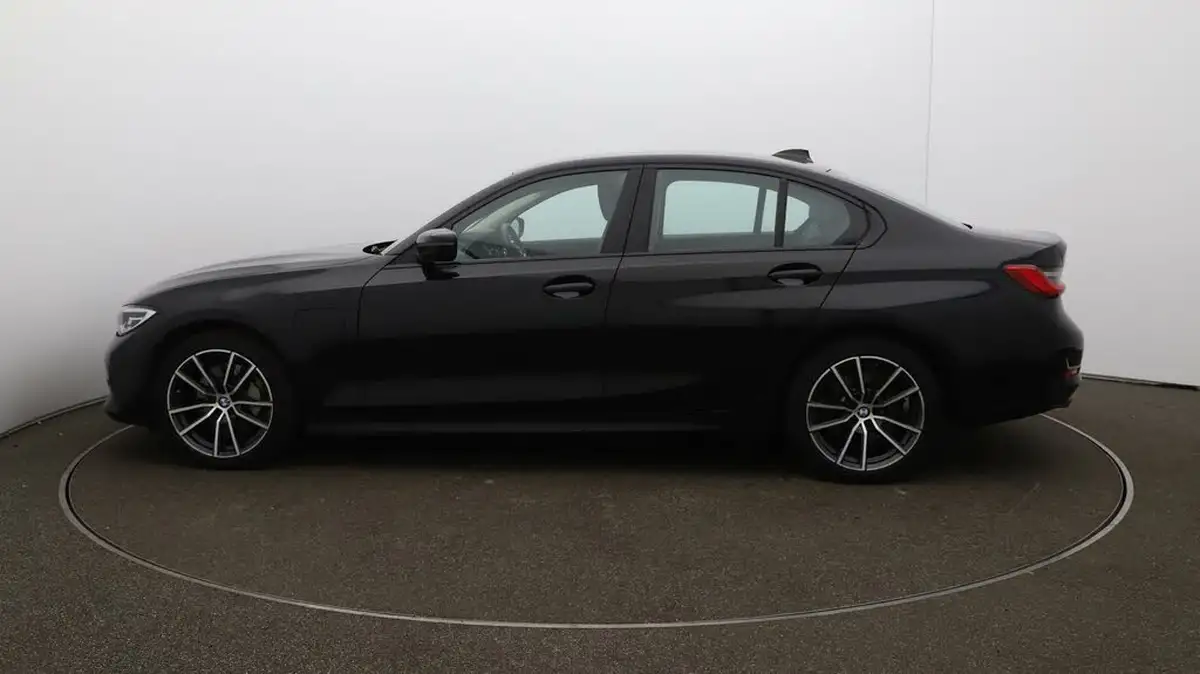 2020-bmw-3-series-big-55