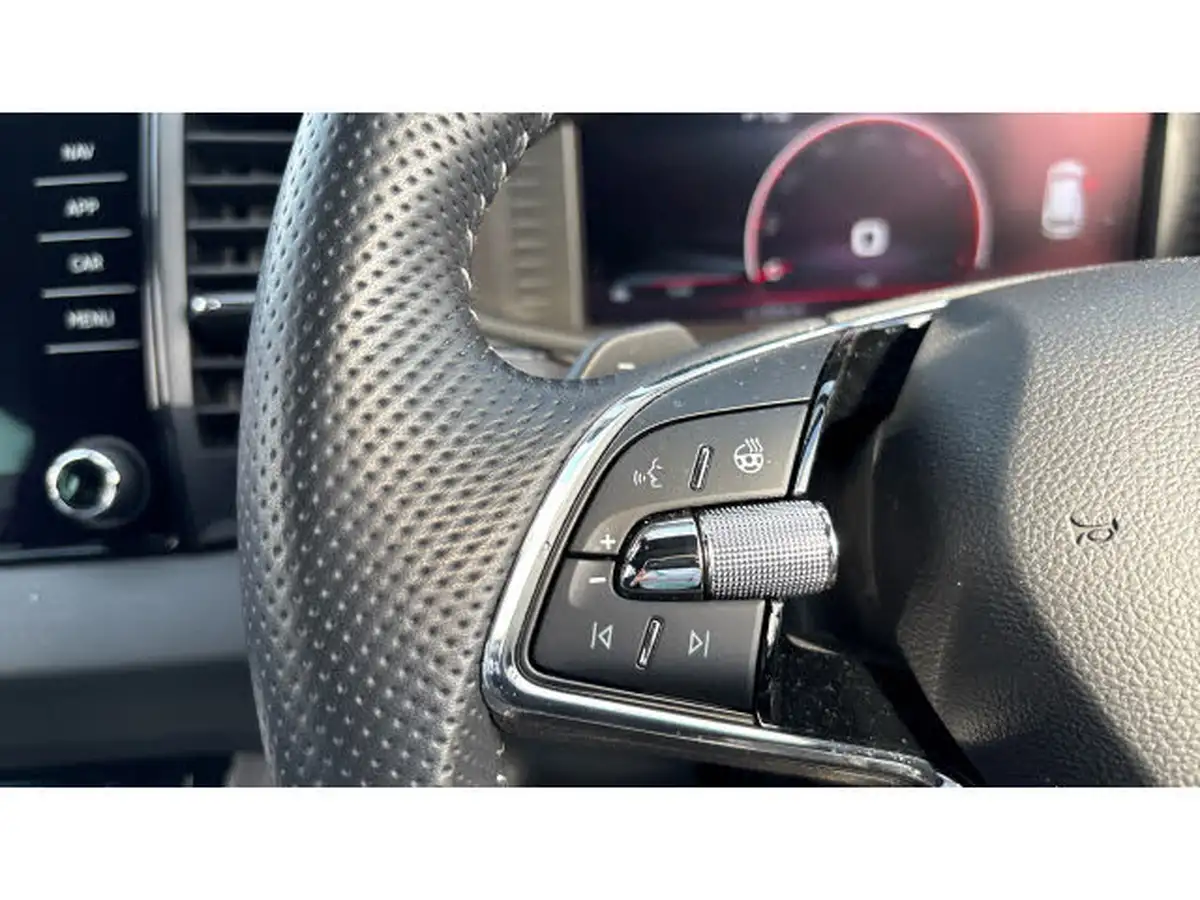 2023-skoda-karoq-15-tsi-sportline-dsg-big-16