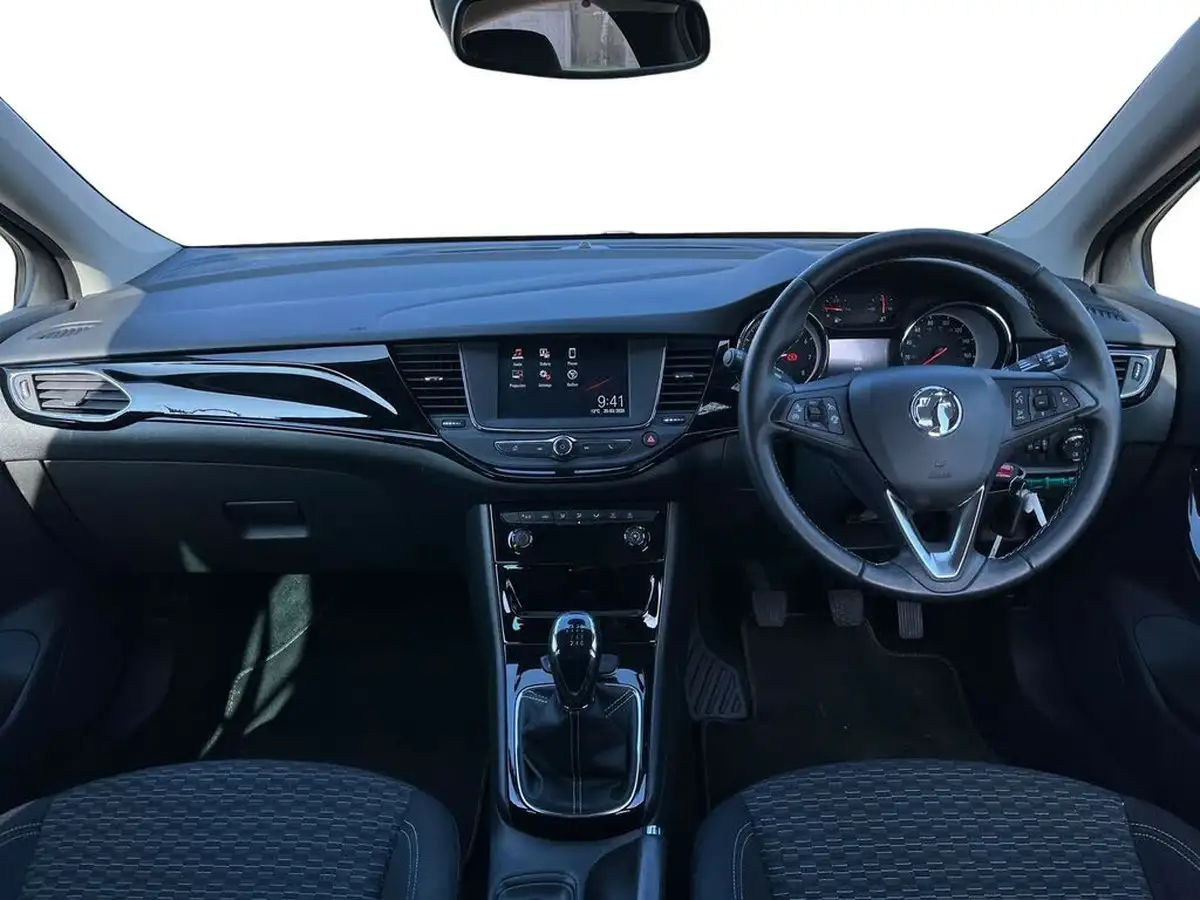 2018-vauxhall-astra-14i-16v-turbo-sri-150ps-hatchback-big-5