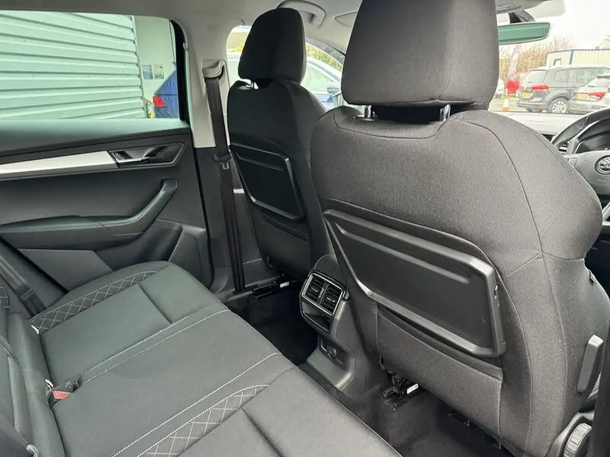 2018-skoda-karoq-16tdi-se-scr-1596cc-big-46