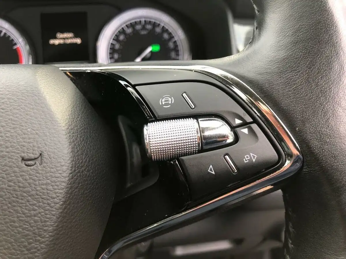 2020-skoda-kodiaq-15-tsi-se-l-dsg-big-14