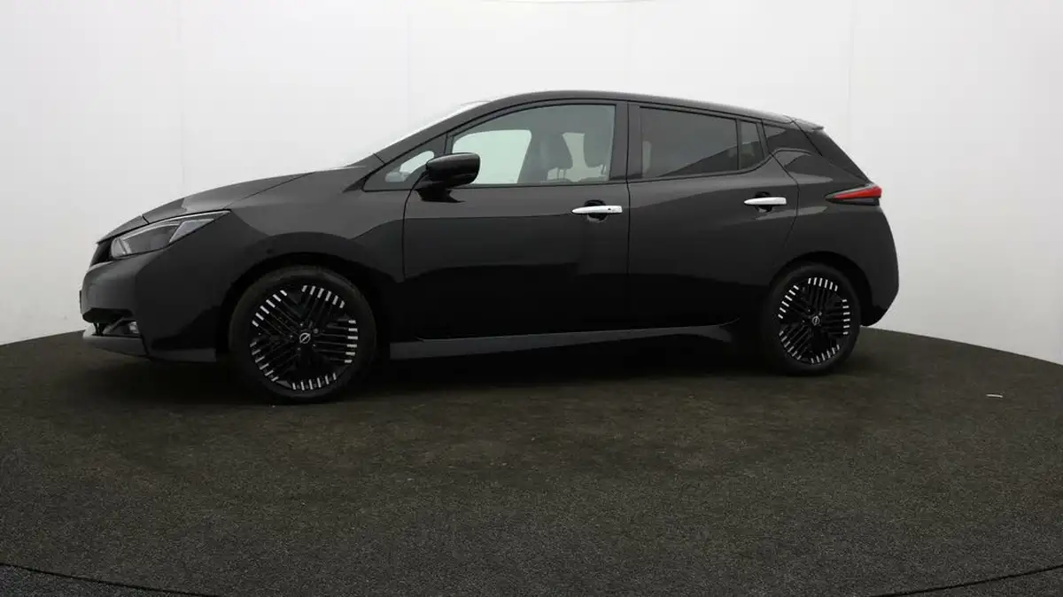 2022-nissan-leaf-e-tekna-39kwh-big-58