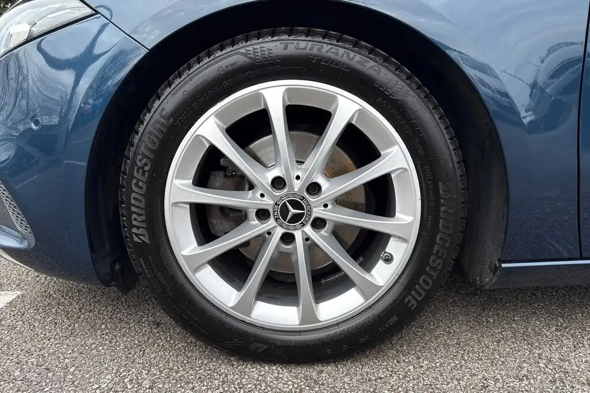 2019-mercedes-benz-a-class-15d-a180d-sport-executive-hatchback-5d-7g-dct-big-23