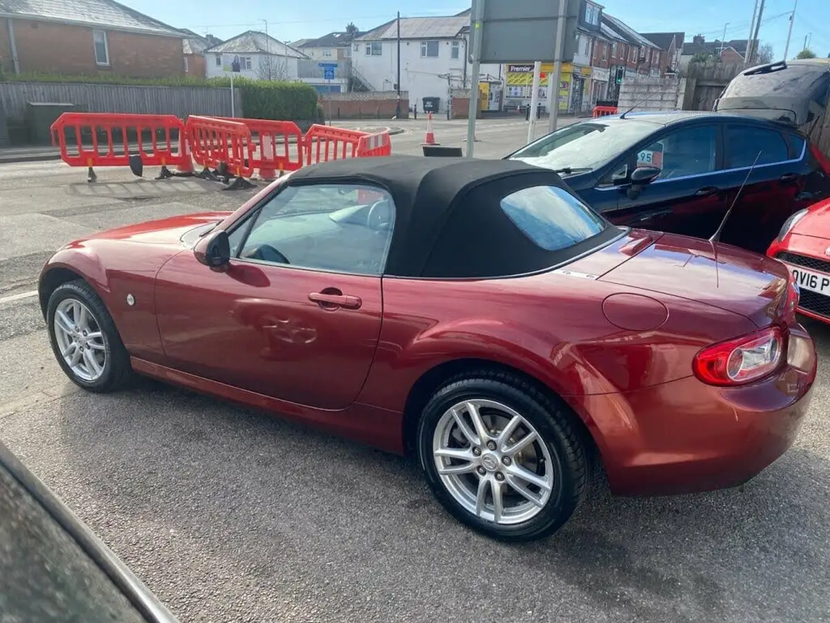 2011-mazda-mx-5-18-se-126ps-big-15