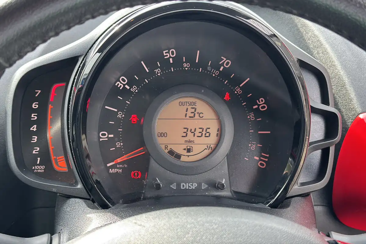 2018-toyota-aygo-10-vvt-i-x-style-71bhp-big-12