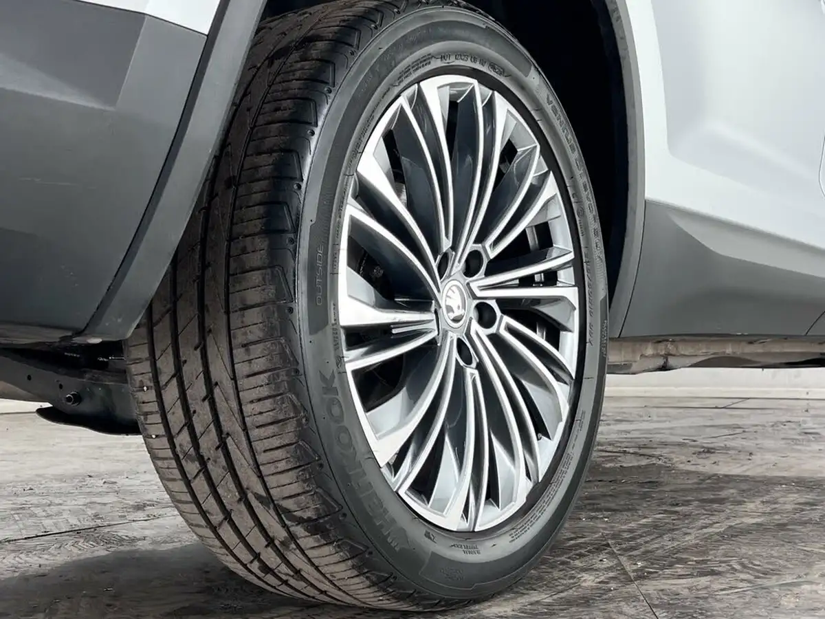 2023-skoda-kodiaq-20tdi-se-l-executive-200ps-4x4-big-8
