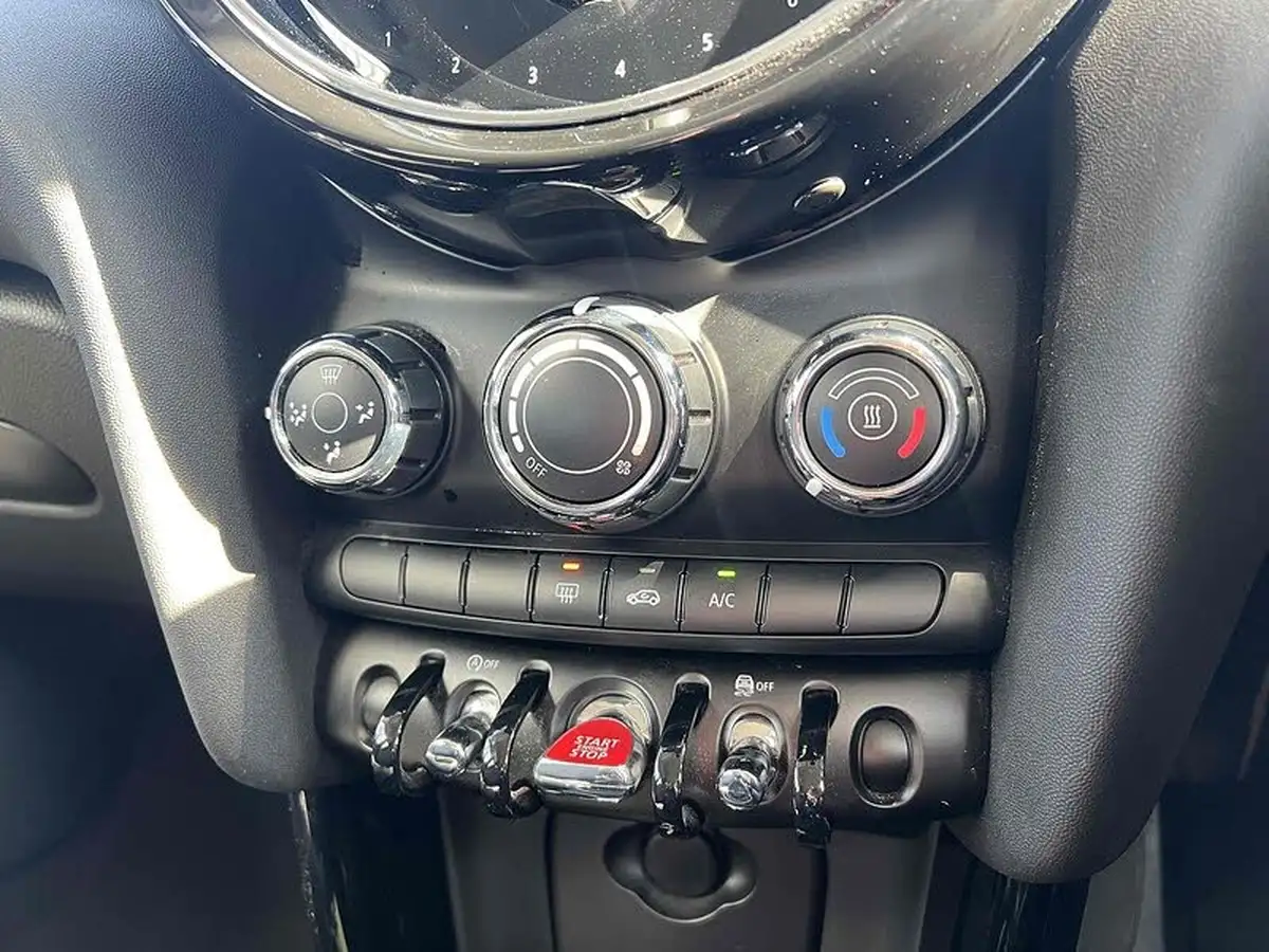 2022-mini-cooper-15-cooper-classic-hatchback-5d-big-32
