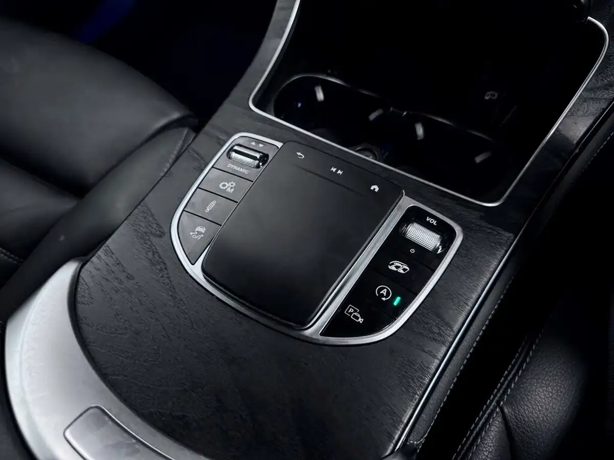 2021-mercedes-benz-glc-class-30-glc-amg-43-premium-station-wagon-5d-big-25