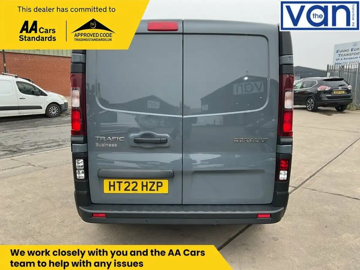 2022-renault-trafic-20dci-sl28-130-business-big-4