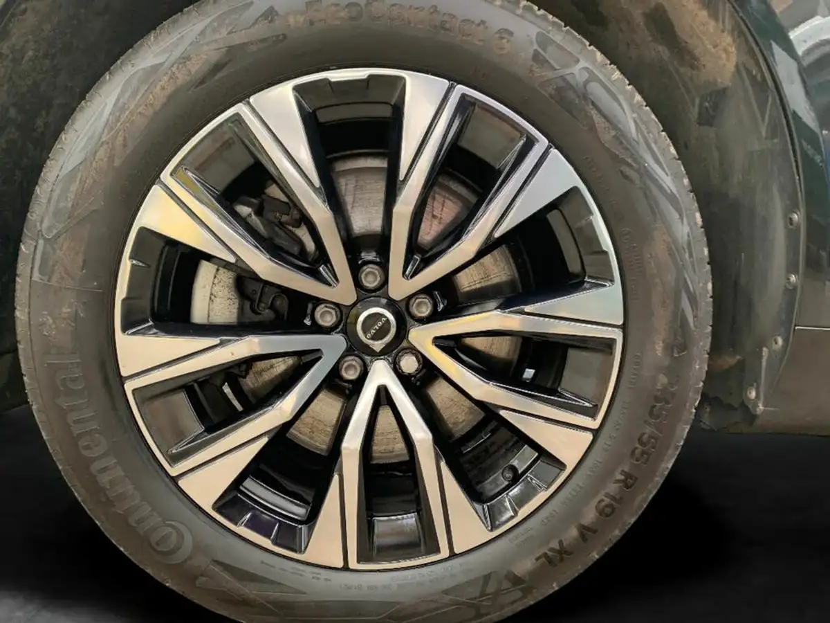 2023-volvo-xc60-20-b5-plus-big-32