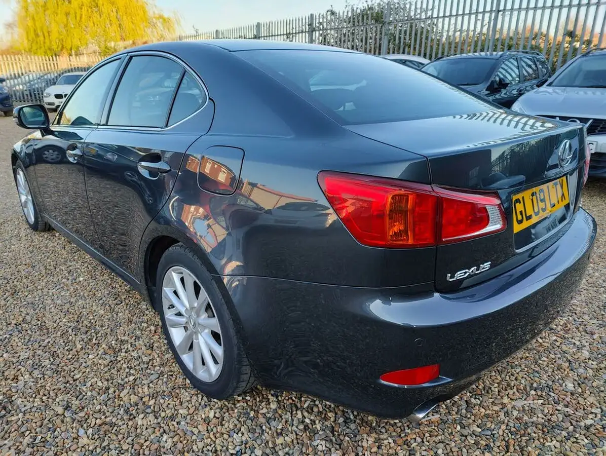 2009-lexus-is-250-25-se-i-saloon-4d-auto-big-8