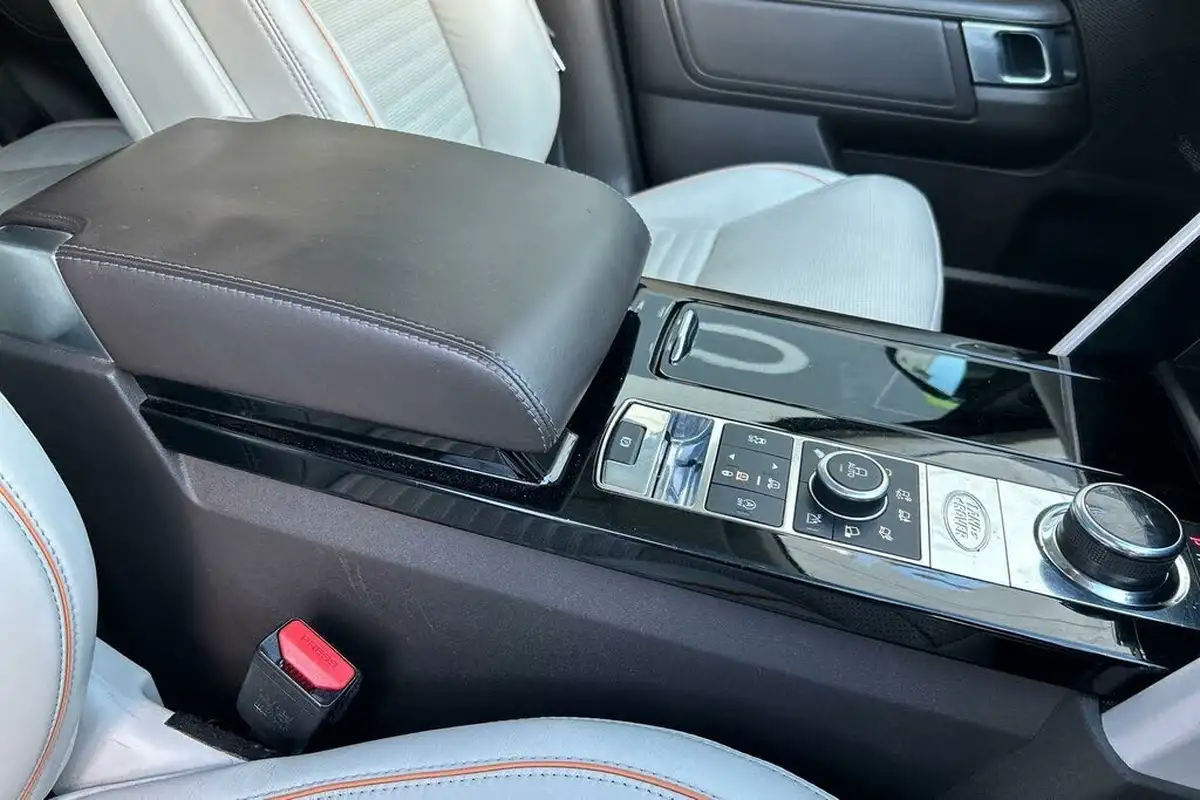 2018-land-rover-discovery-30-sd-v6-hse-luxury-big-58