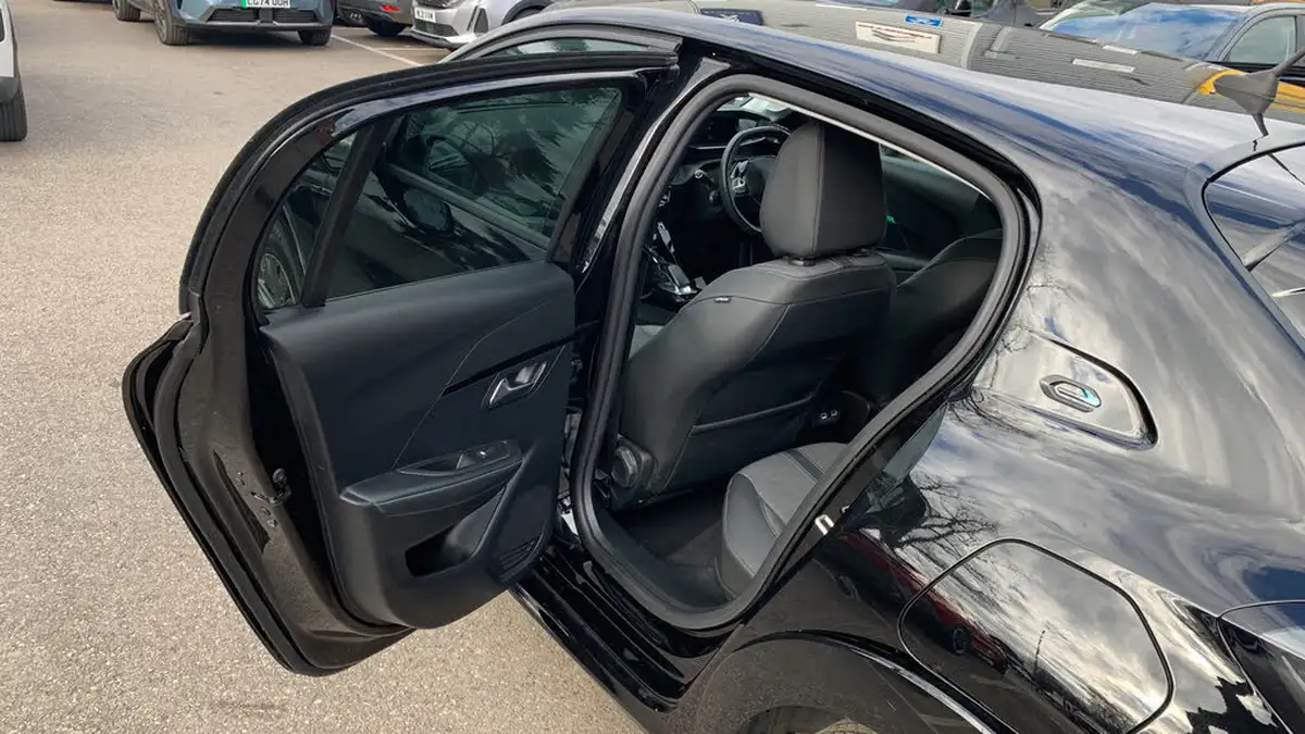 2021-peugeot-208-e-allure-premium-50kwh-big-52