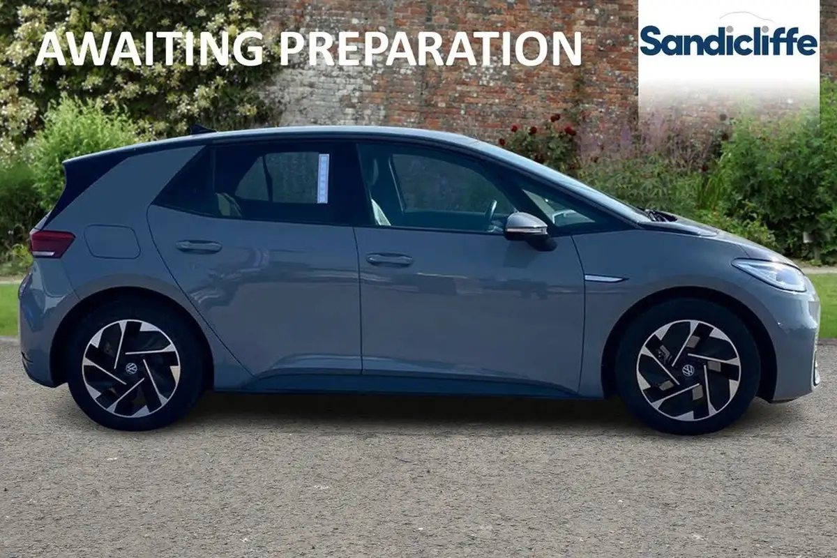 2021-volkswagen-id3-e-style-150ps-45kwh-pure-big-1