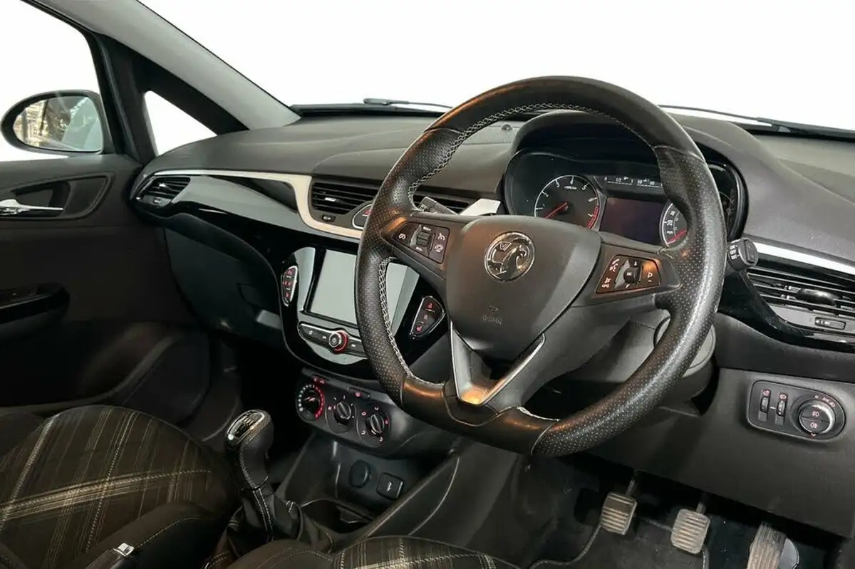 2018-vauxhall-corsa-14i-limited-edition-90ps-ecoflex-3d-big-8