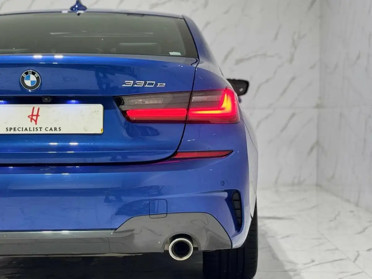 2020-bmw-3-series-20-330e-m-sport-saloon-4d-big-6